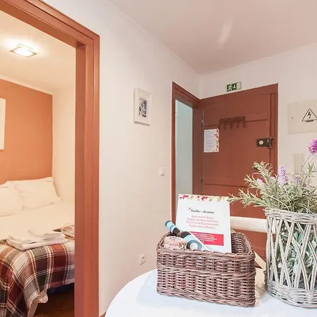 Apartment Feels Like - Alfama Cozy Flat