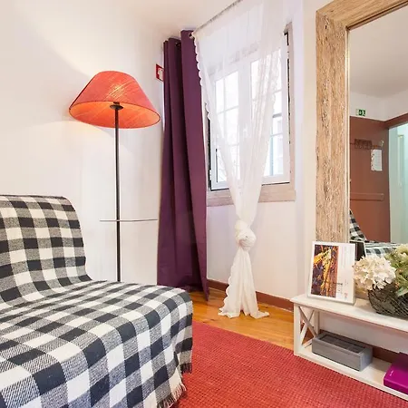 Apartment Feels Like - Alfama Cozy Flat *