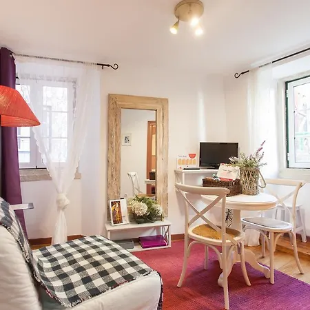 Feels Like - Alfama Cozy Flat Apartment *